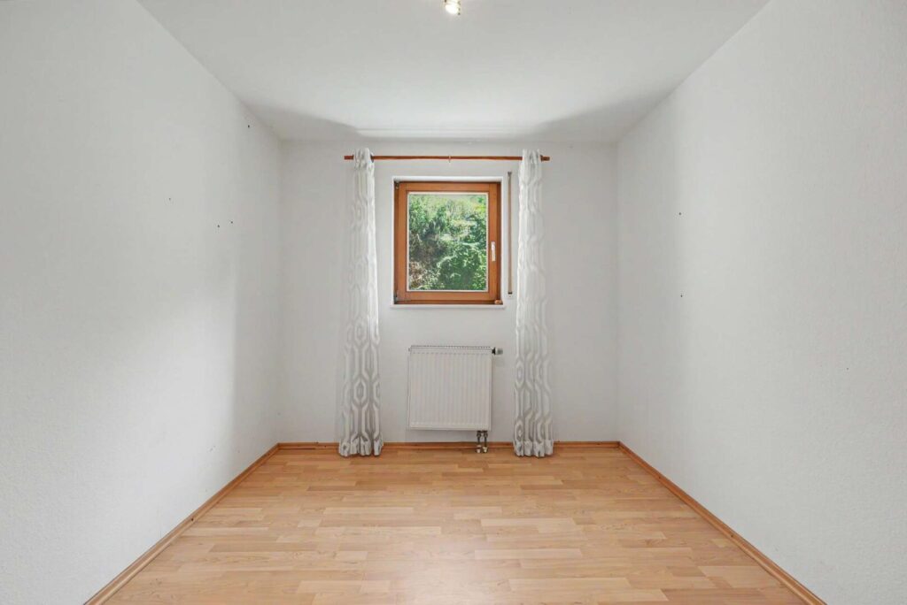 Einliegerwohnung UG Schlafzimmer